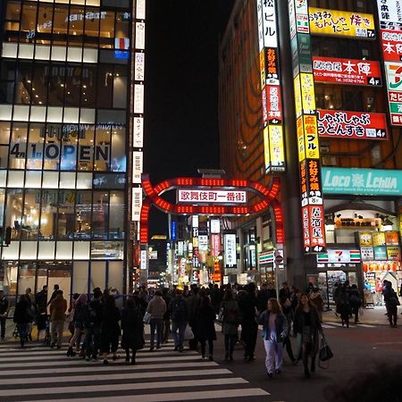 新宿歌舞伎町東新宿站3分钟，徒步伊势丹4分钟免费wi-Fi！ 도쿄 외부 사진